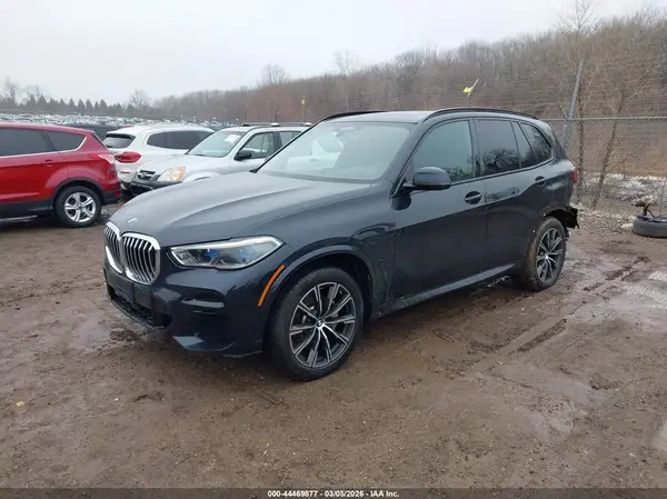 5UXCR6C0XP9R18327 2023 BMW X5 - Image 2