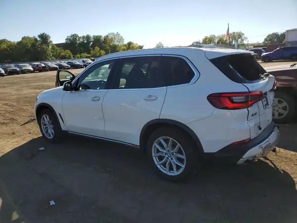 5UXCR6C50KLK79821 2019 BMW X5 - Image 2