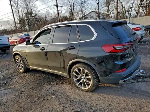 5UXCR6C50KLK87756 2019 BMW X5 - Image 2