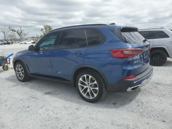 5UXCR6C50KLK89524 2019 BMW X5 - Image 2