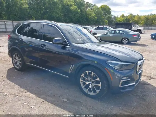 5UXCR6C50KLK99843 2019 BMW X5 - Image 1