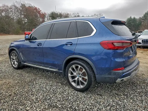 5UXCR6C50KLL01364 2019 BMW X5 - Image 2