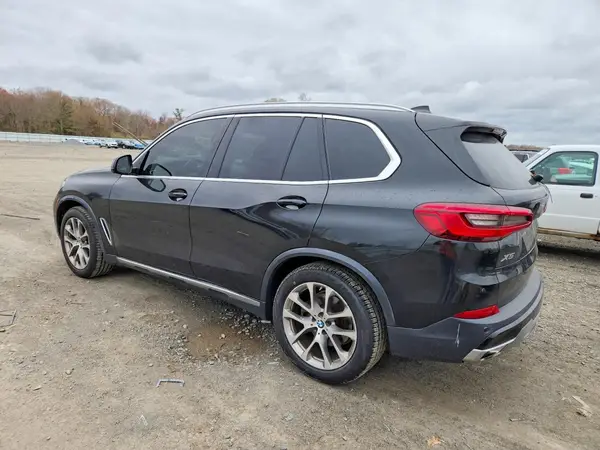 5UXCR6C50KLL02224 2019 BMW X5 - Image 2