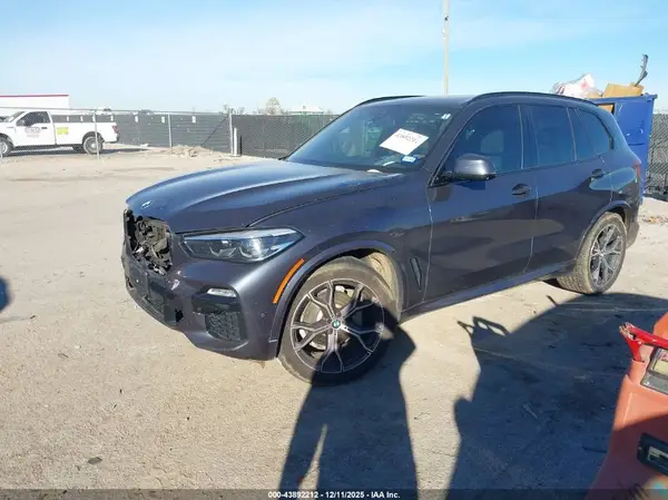 5UXCR6C50KLL04085 2019 BMW X5 - Image 2