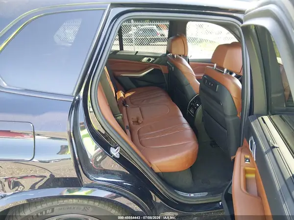 5UXCR6C50KLL12980 2019 BMW X5 - Image 8