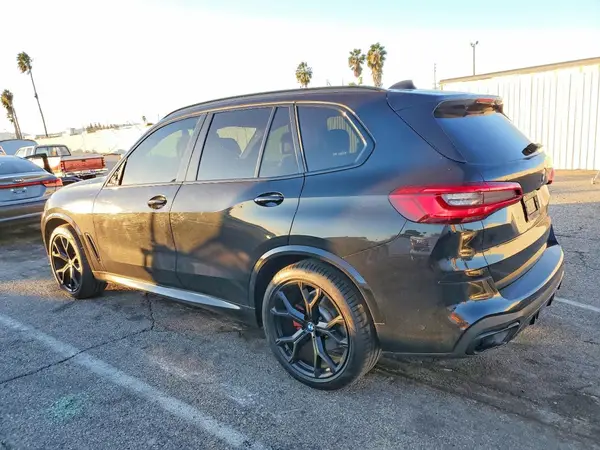 5UXCR6C50KLL13742 2019 BMW X5 - Image 2
