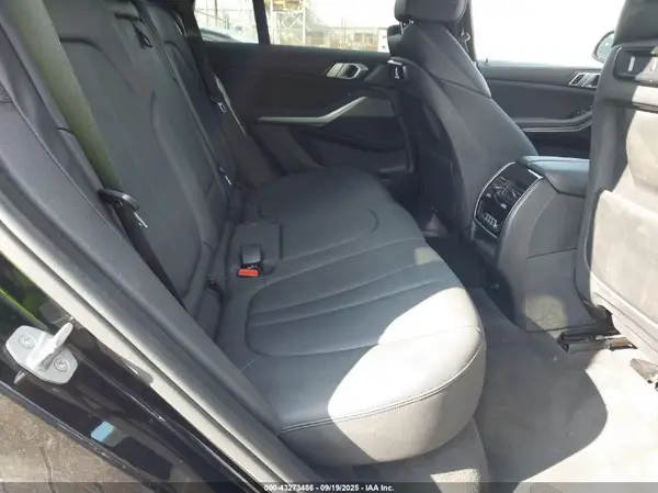 5UXCR6C50KLL23381 2019 BMW X5 - Image 8