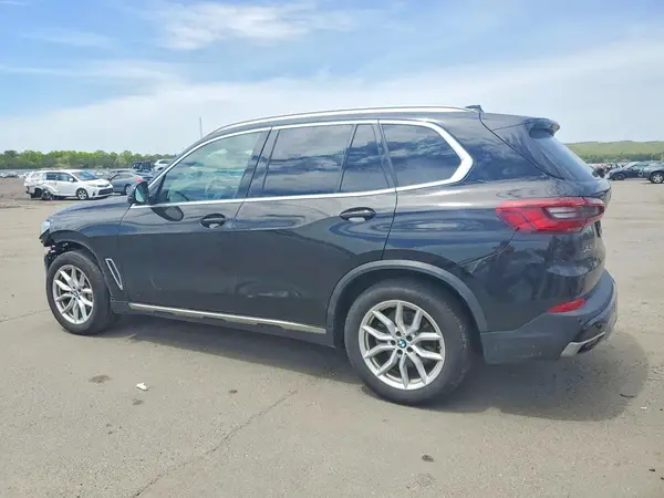 5UXCR6C50KLL26622 2019 BMW X5 - Image 2
