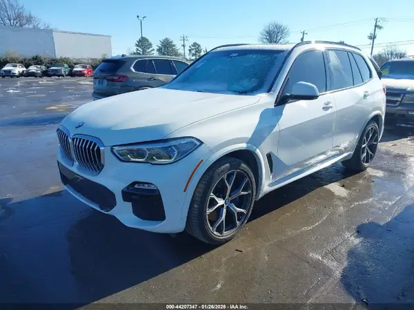 5UXCR6C50KLL34140 2019 BMW X5 - Image 2