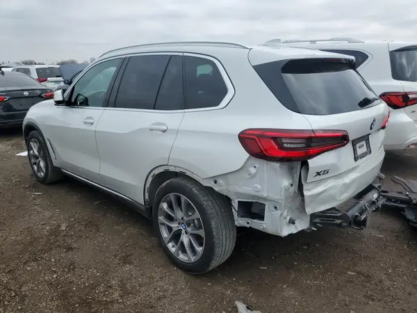 5UXCR6C50KLL34400 2019 BMW X5 - Image 2