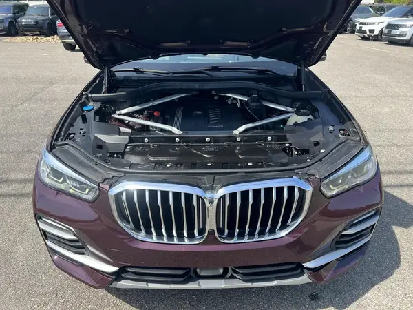 5UXCR6C50KLL36566 2019 BMW X5 - Image 8