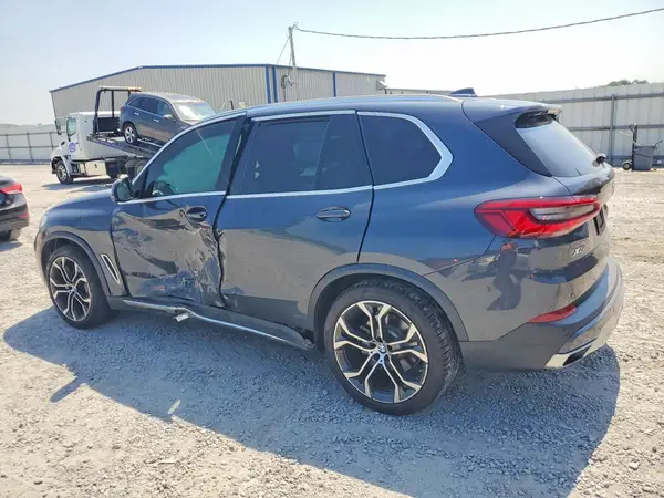 5UXCR6C50KLL38852 2019 BMW X5 - Image 2