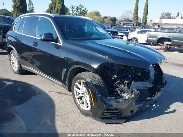 5UXCR6C50KLL39855 2019 BMW X5 - Image 1