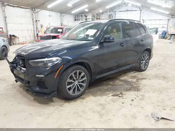 5UXCR6C50KLL40116 2019 BMW X5 - Image 2