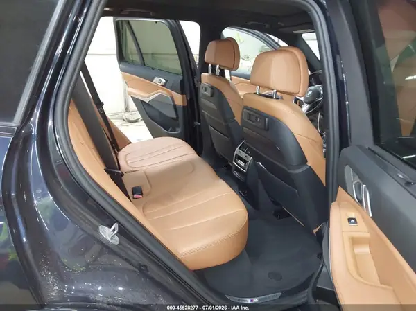 5UXCR6C50KLL40116 2019 BMW X5 - Image 8