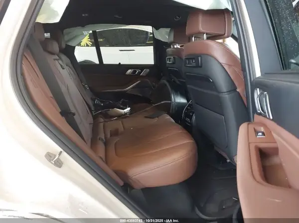 5UXCR6C50KLL53187 2019 BMW X5 - Image 8