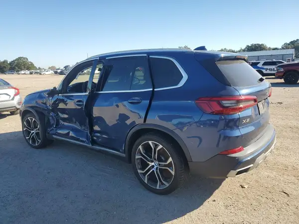 5UXCR6C50KLL60463 2019 BMW X5 - Image 2