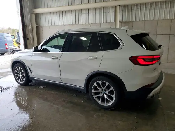 5UXCR6C51KLK80797 2019 BMW X5 - Image 2
