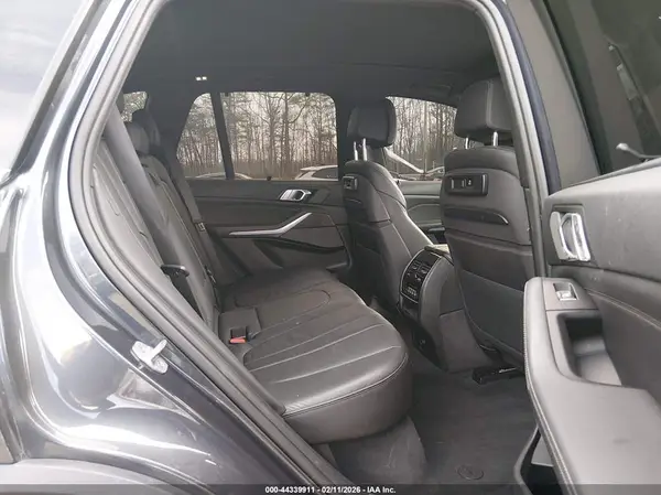 5UXCR6C51KLK82551 2019 BMW X5 - Image 8