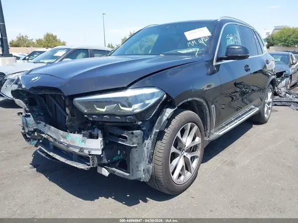 5UXCR6C51KLK83828 2019 BMW X5 - Image 2