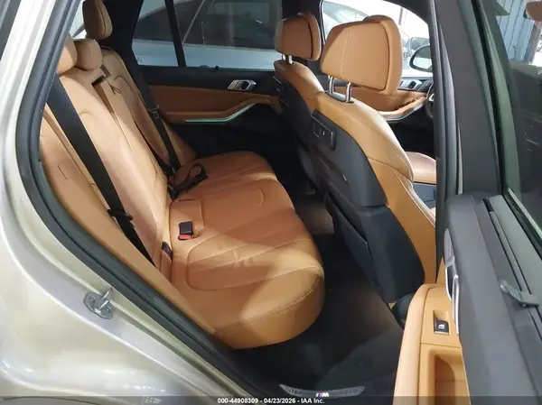 5UXCR6C51KLK84686 2019 BMW X5 - Image 8