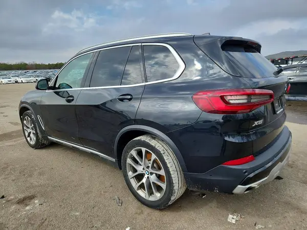 5UXCR6C51KLK87216 2019 BMW X5 - Image 2