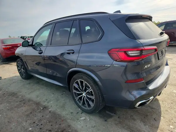 5UXCR6C51KLK87703 2019 BMW X5 - Image 2