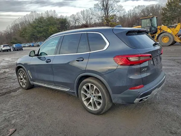 5UXCR6C51KLK87720 2019 BMW X5 - Image 2