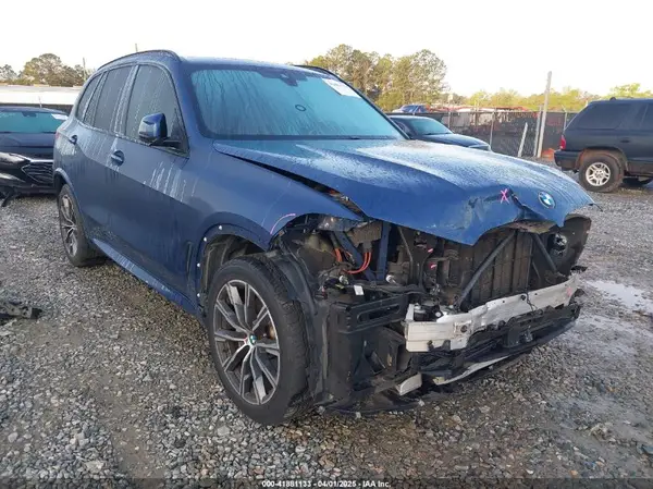 5UXCR6C51KLK88088 2019 BMW X5 - Image 1