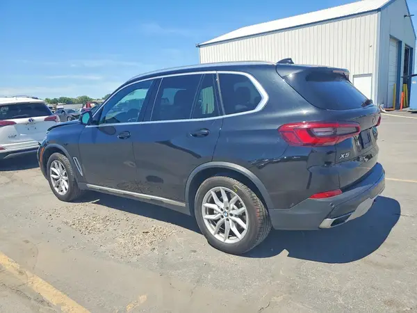 5UXCR6C51KLL04161 2019 BMW X5 - Image 2