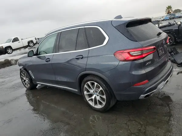5UXCR6C51KLL05651 2019 BMW X5 - Image 2