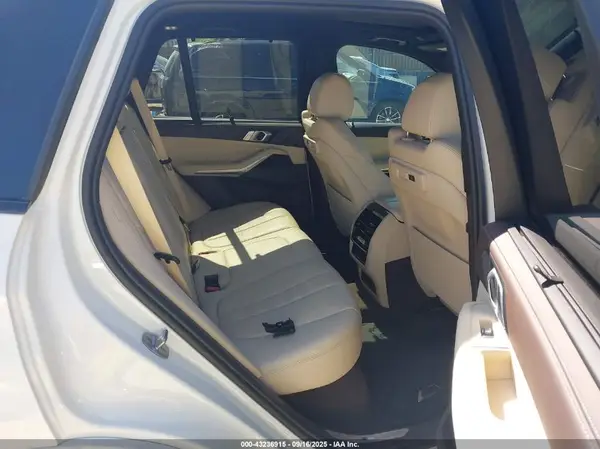 5UXCR6C51KLL07027 2019 BMW X5 - Image 8