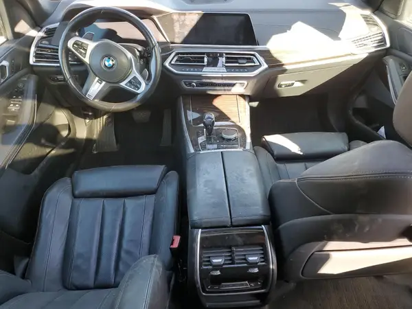 5UXCR6C51KLL10008 2019 BMW X5 - Image 8