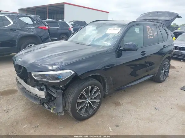 5UXCR6C51KLL22840 2019 BMW X5 - Image 2