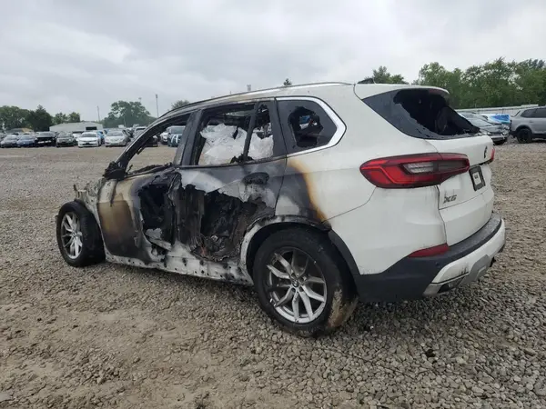 5UXCR6C51KLL26404 2019 BMW X5 - Image 2