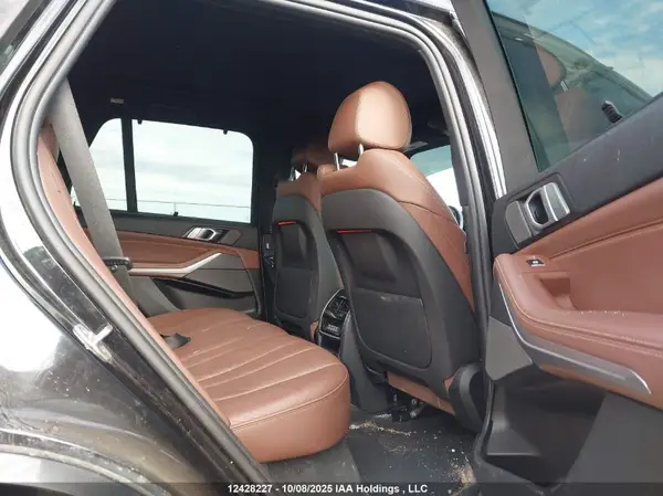 5UXCR6C51KLL27648 2019 BMW X5 - Image 8