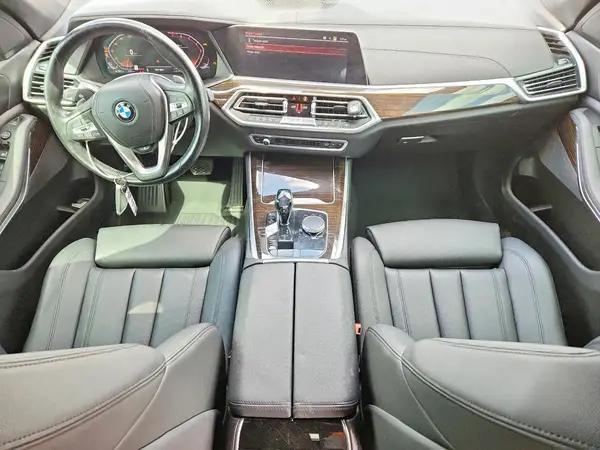 5UXCR6C51KLL27651 2019 BMW X5 - Image 8