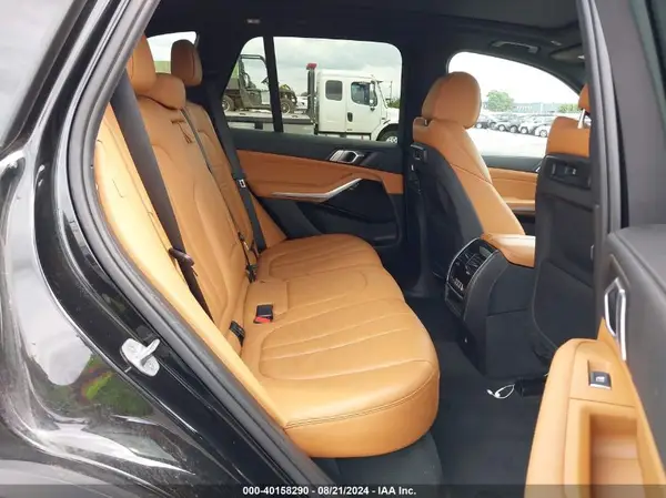 5UXCR6C51KLL35023 2019 BMW X5 - Image 8