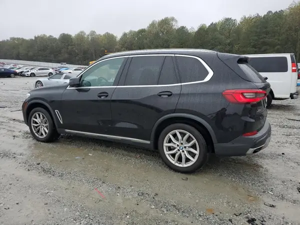5UXCR6C51KLL36527 2019 BMW X5 - Image 2
