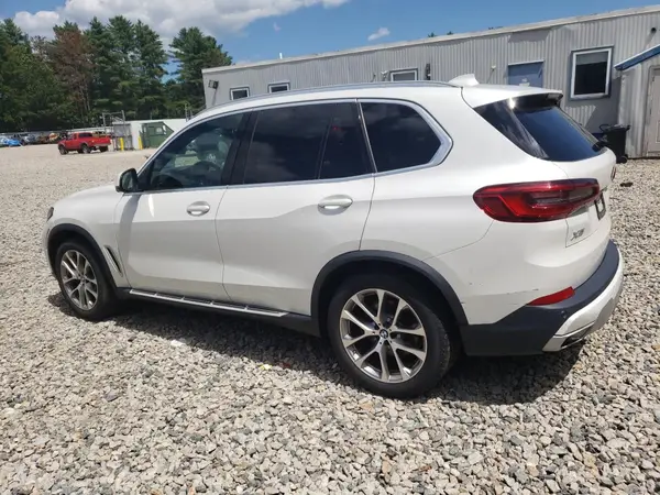 5UXCR6C51KLL38245 2019 BMW X5 - Image 2