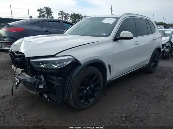 5UXCR6C51KLL38360 2019 BMW X5 - Image 2