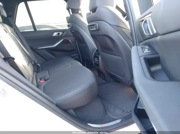 5UXCR6C51KLL51982 2019 BMW X5 - Image 8