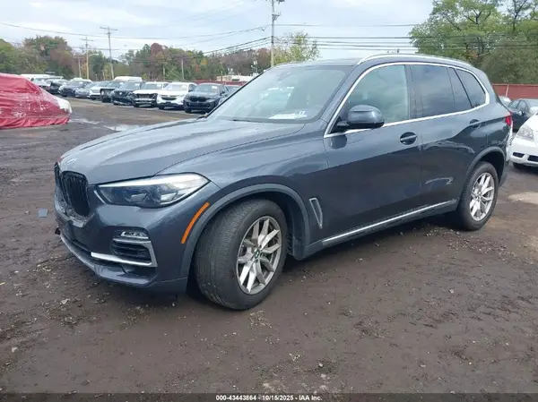 5UXCR6C51KLL53618 2019 BMW X5 - Image 2