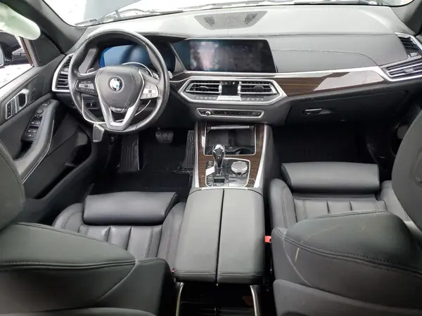 5UXCR6C51KLL60617 2019 BMW X5 - Image 8