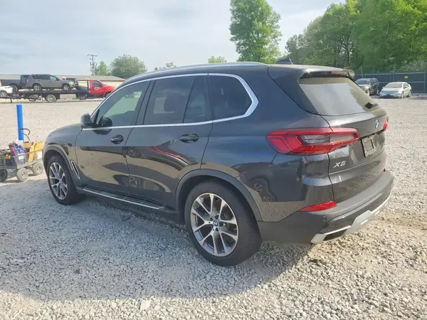 5UXCR6C51KLL63288 2019 BMW X5 - Image 2