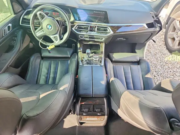5UXCR6C52KLK81862 2019 BMW X5 - Image 8