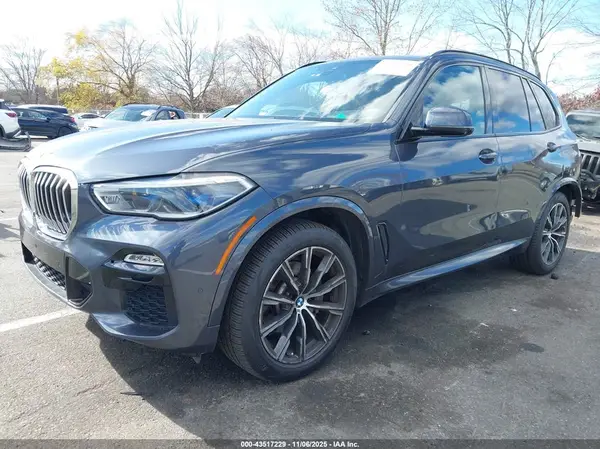 5UXCR6C52KLK84812 2019 BMW X5 - Image 2