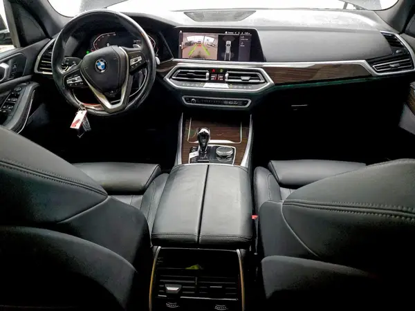 5UXCR6C52KLK88245 2019 BMW X5 - Image 8
