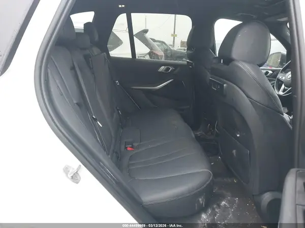 5UXCR6C52KLL04508 2019 BMW X5 - Image 8