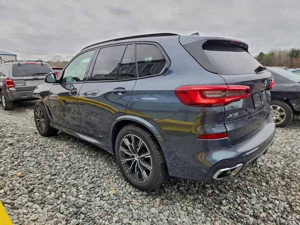 5UXCR6C52KLL04668 2019 BMW X5 - Image 2